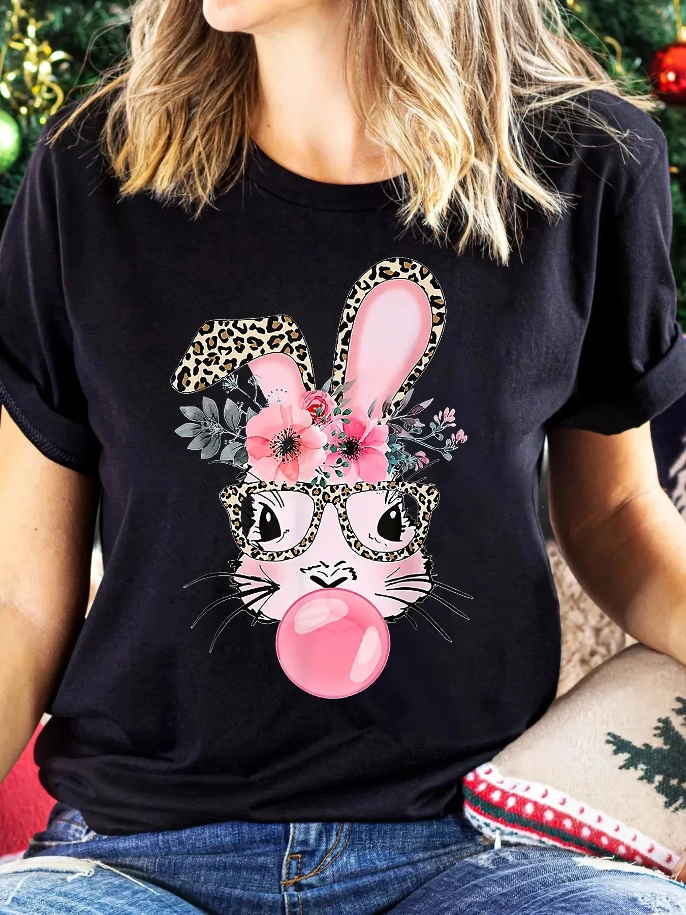 Rabbit Print Crew Neck Top for Women - Casual Short Sleeve T-shirt for Spring & Summer